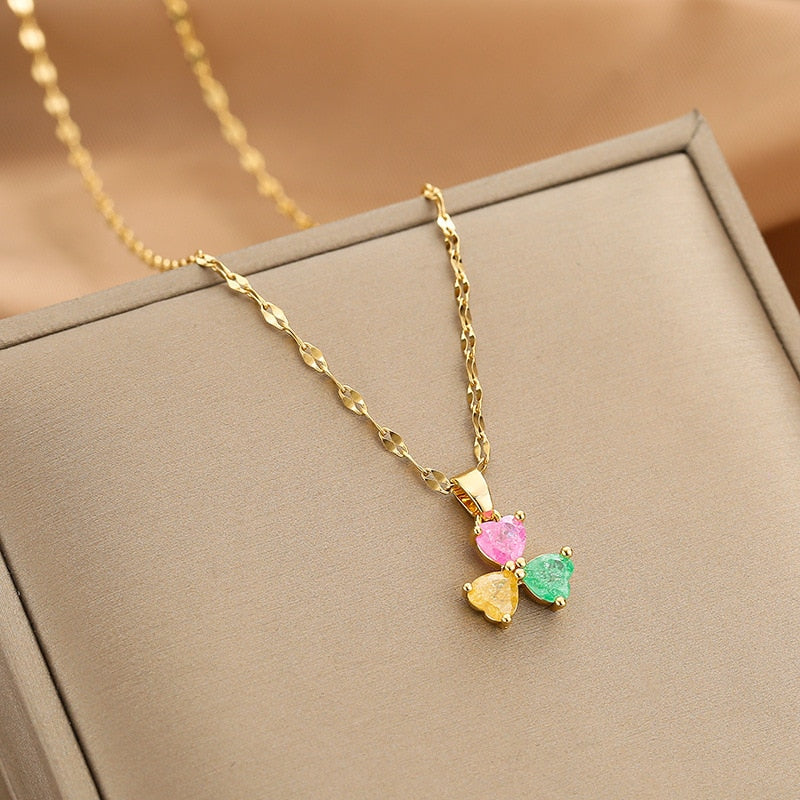 Collier couleur or pour femme