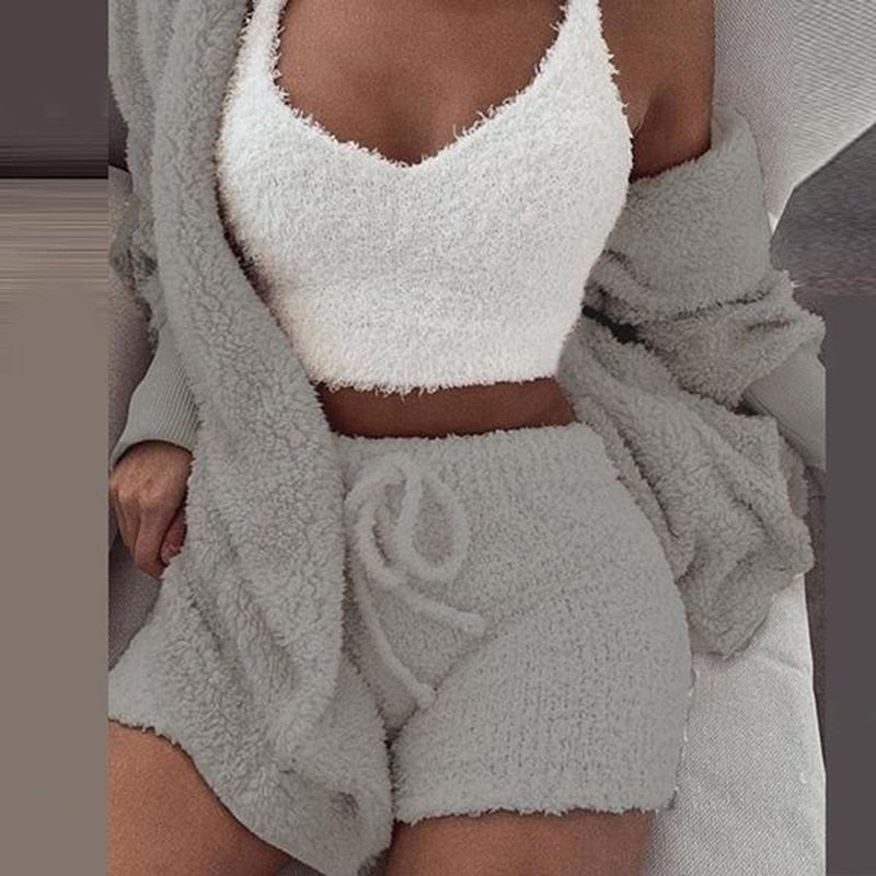 Ensembles Fluffy Sexy Trois Pièces Manteau + Short + Crop