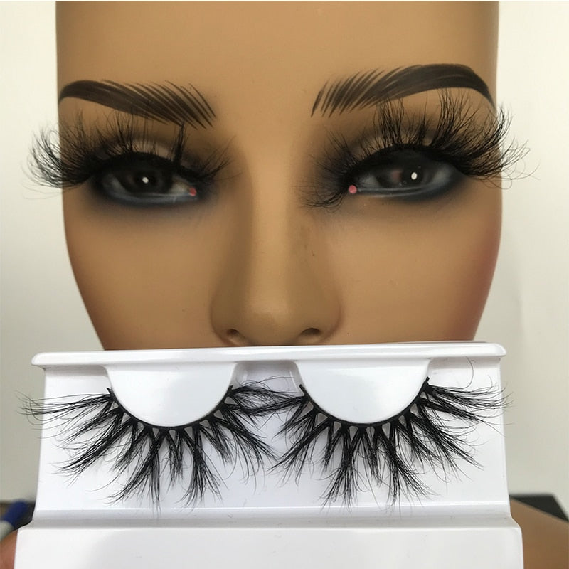 Sleek Chic Fluffy False Eyelashes 25mm