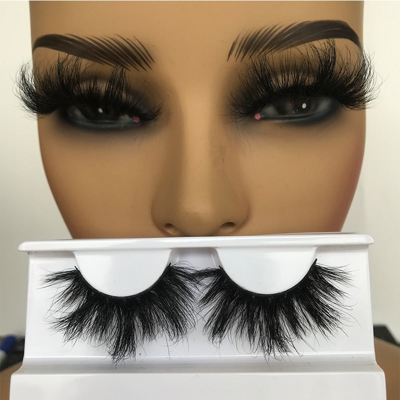 Sleek Chic Fluffy False Eyelashes 25mm