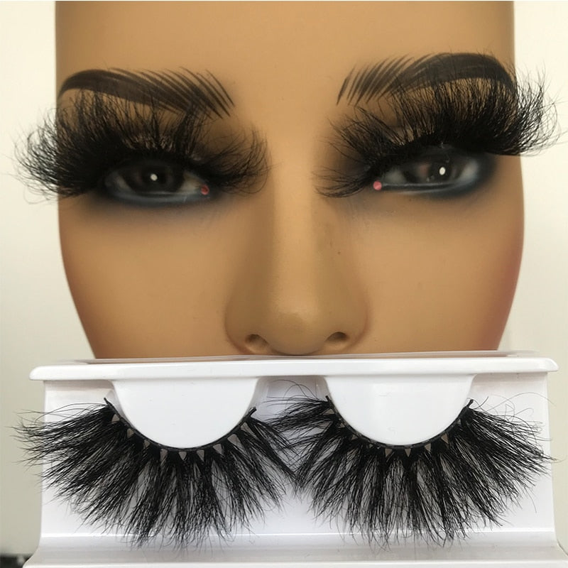 Sleek Chic Fluffy False Eyelashes 25mm