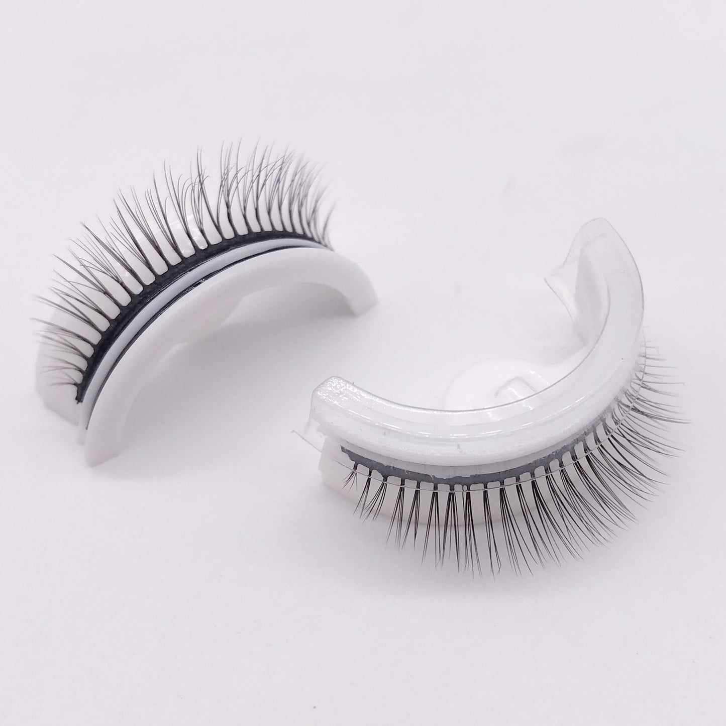 Reusable Self-Adhesive Eyelashes Natural