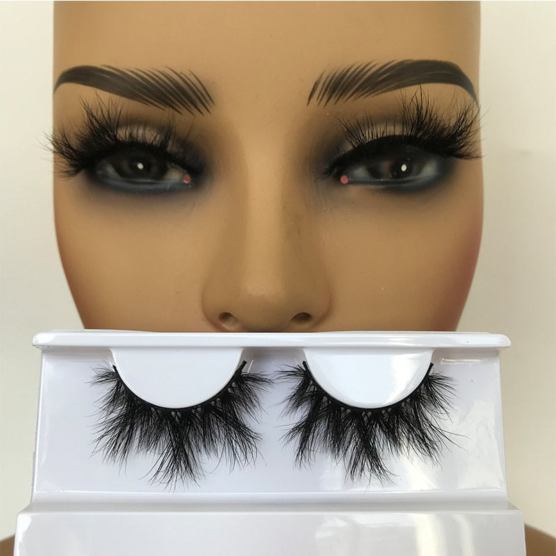 Sleek Chic Fluffy False Eyelashes 25mm