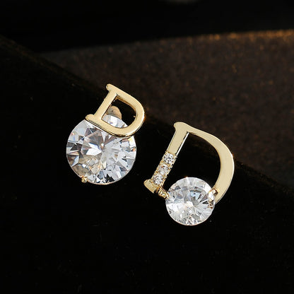 shiny D letter asymmetric Earrings