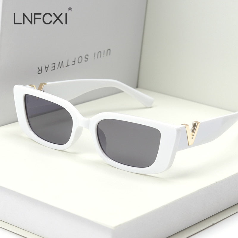 LNFCXI Retro Small Frame Cat Eye Sunglasses