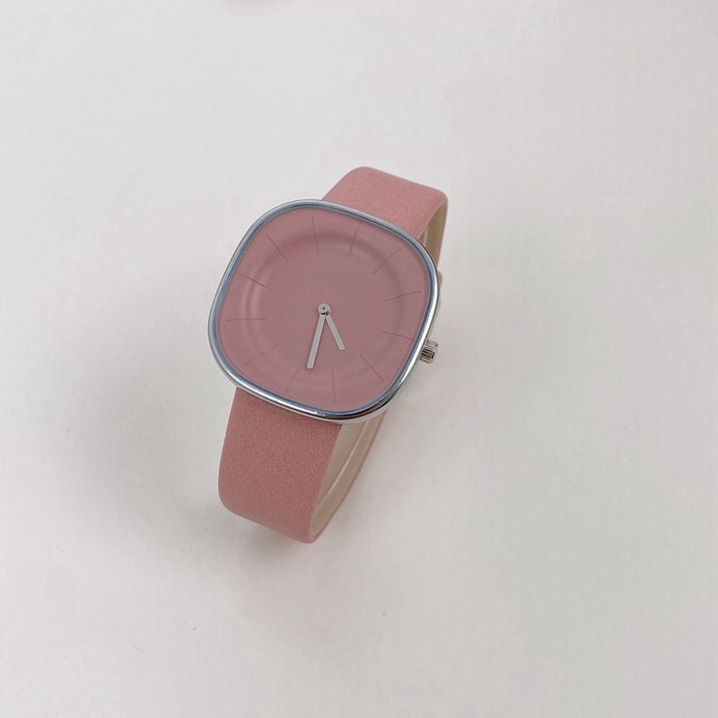 Montre pour femme à la mode de style sport