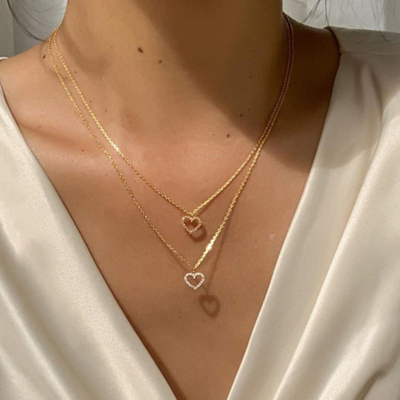 Collier avec pendentif étoile en cristal de zircon et cœur