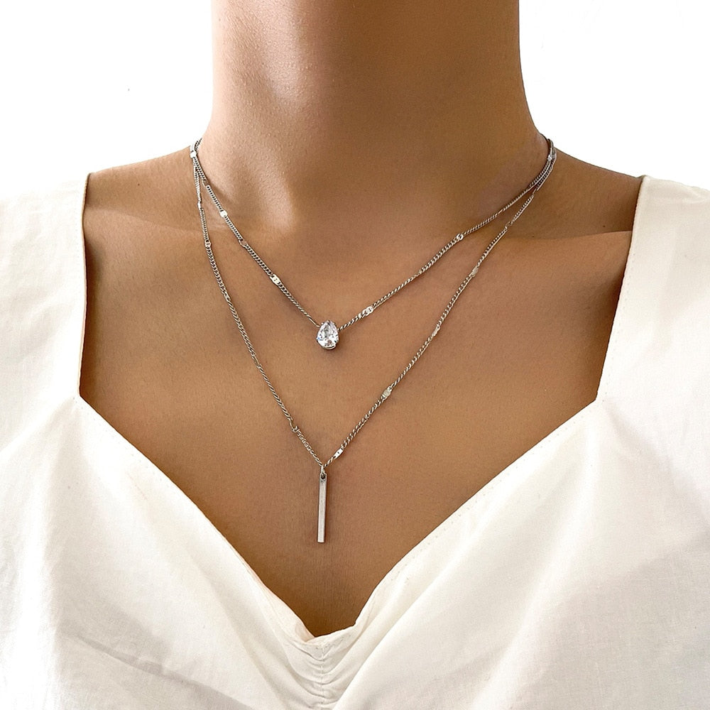 Collier clavicule scintillant couleur argent